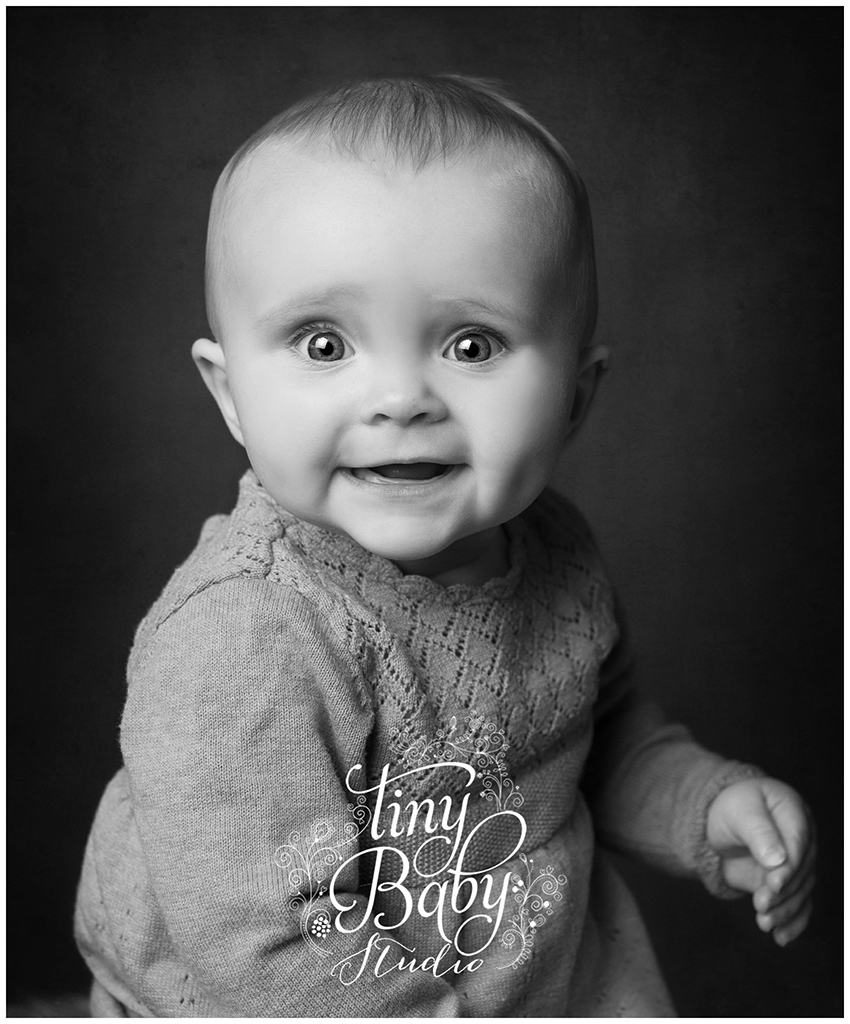 tiny-baby-studio-newcastle-newborn-baby-photographer-seven-months-portrait